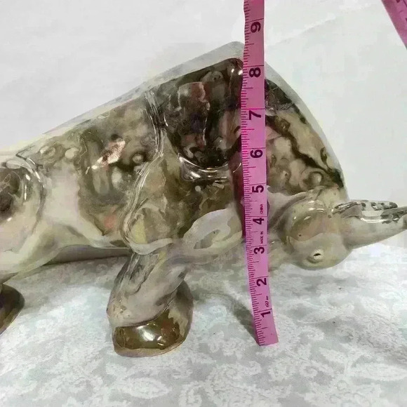 Charging Bull Porcelain statue marble finish - Picture 10 of 10